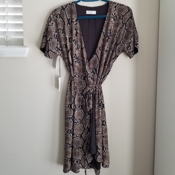 Babaton Wallace Wrap Dress Snake Print - Size XS - Picture 1 of 3